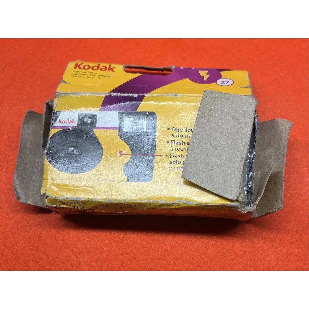 NEW Kodak Power‎ Flash Disposable 35mm Film Camera (27 Exposures) 03-2009 Box